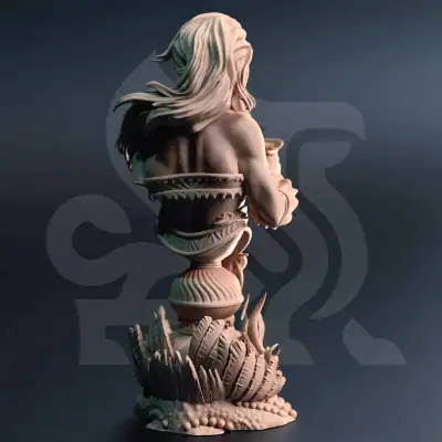 Dyriani - Sirens - Bust - Back